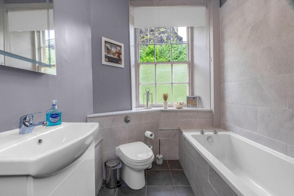 Guestready - Lovely Nest In The Old Town Edimburgo Exterior foto